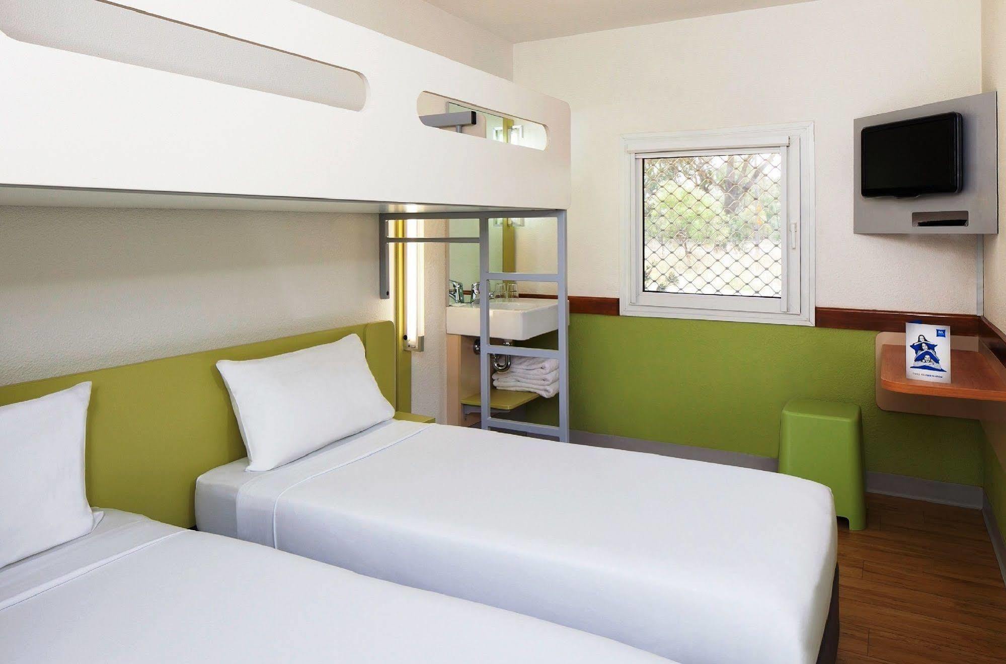 Ibis Budget Saint-Maurice Eksteriør bilde